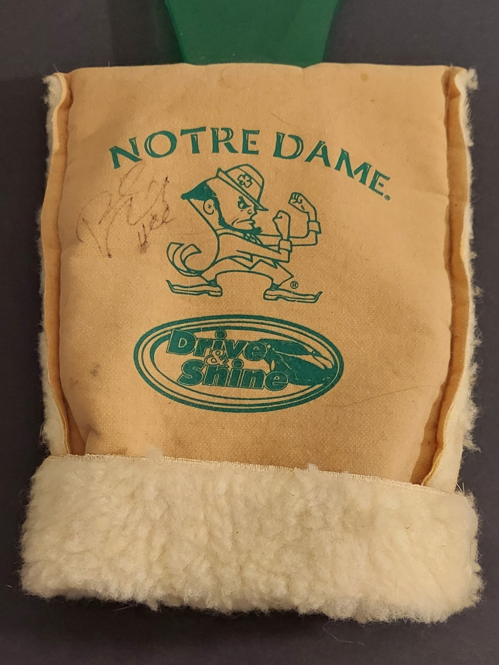 Vintage Notre Dame Fighting Irish Autograped Drive & Shine Winter Ice Scraper